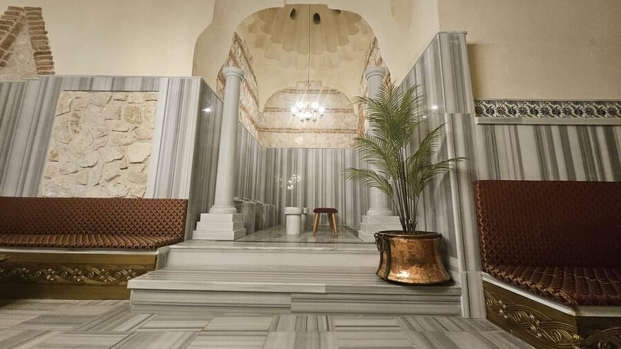 Istanbul: Gedikpasa Historical Hammam with Privacy Add-On - The foam massage in the main bath