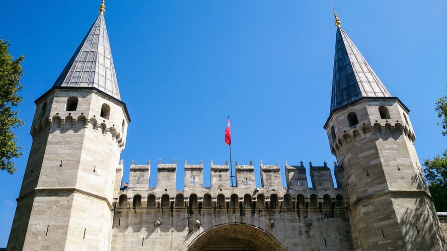 Istanbul: Guided City Highlights Day Trip - Hagia Sophia and the layered story of Istanbul