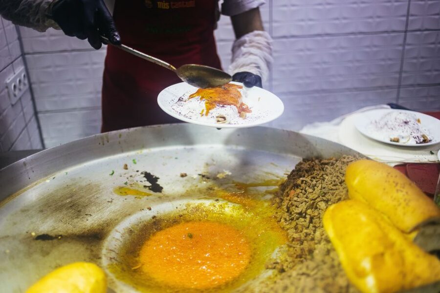 Istanbul: Guided Food and Culture Tour - Kadıköy Çarşı, where the meal begins in the market