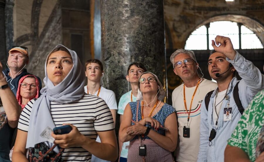 Istanbul: Hagia Sophia & Basilica Cistern Tour with Tickets - Inside the Basilica Cistern