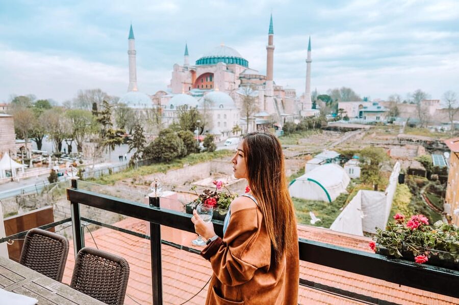Istanbul: Hagia Sophia, Blue Mosque, & Basilica Cistern Tour - Hagia Sophia: mosaics, domes, and changing identities