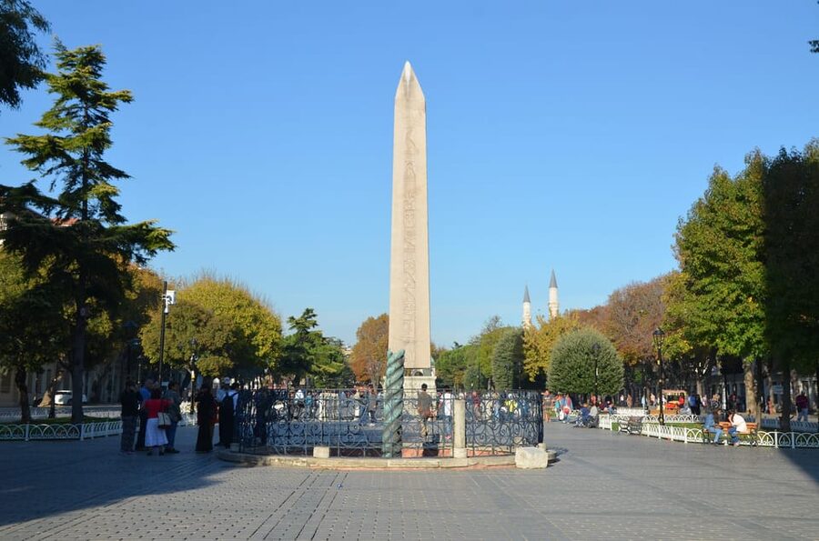Istanbul: Hagia Sophia, Blue Mosque, & Basilica Cistern Tour - Timing, walking, and comfort