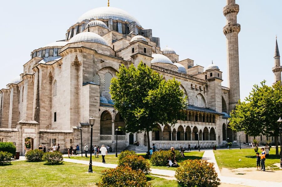 Istanbul: Hagia Sophia, Blue Mosque, Suleymaniye Mosque Tour - Hagia Sophia: the tour’s most complicated stop