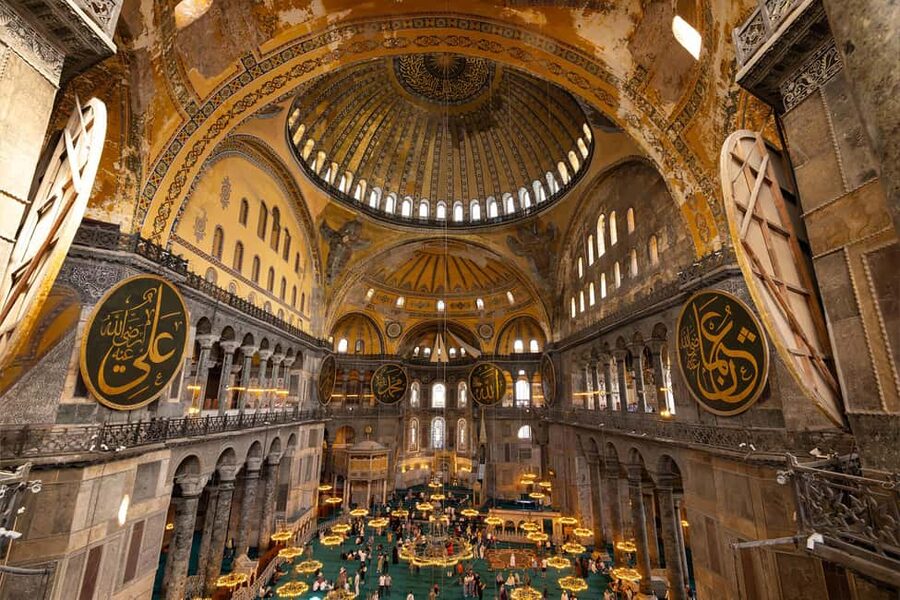 Istanbul: Hagia Sophia Tour with Skip-the-Line Entry Ticket - Sultanahmet Square and the old Hippodrome