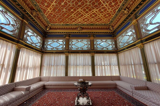 Istanbul Highlights! Blue Mosque, Hagia Sophia, Topkapı and More! - The Harem and Hagia Irene