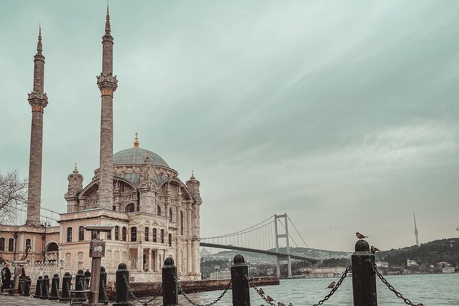 Istanbul Highlights: Small-Group Tour with a Local Expert - A 90-minute Bosphorus cruise between two continents