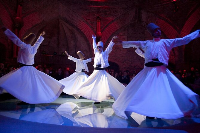 Istanbul Hodjapasha Rhythm of The Dance Show - Entering the old hamman at 8:30 pm