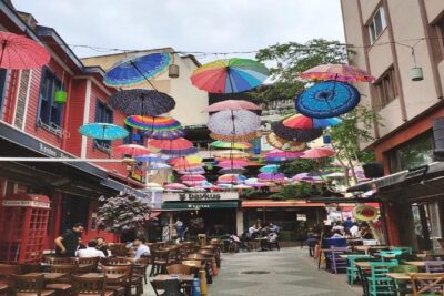 Istanbul Kadikoy Food Tour with 12+ Local Delicacies Tastings