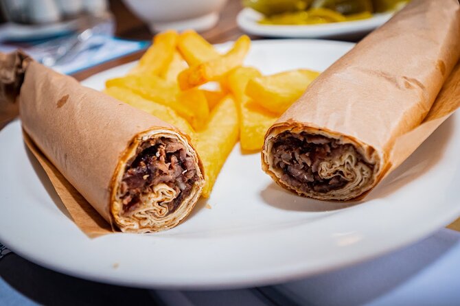 Istanbul Kadikoy Food Tour with 12+ Local Delicacies Tastings - Guides and the small-group experience