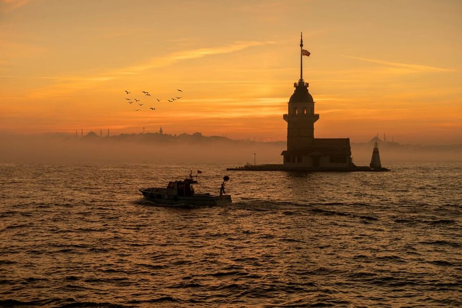 Istanbul: Maiden's Tower Entry Ticket with Audio Guide - Exploring the museum with an audio guide