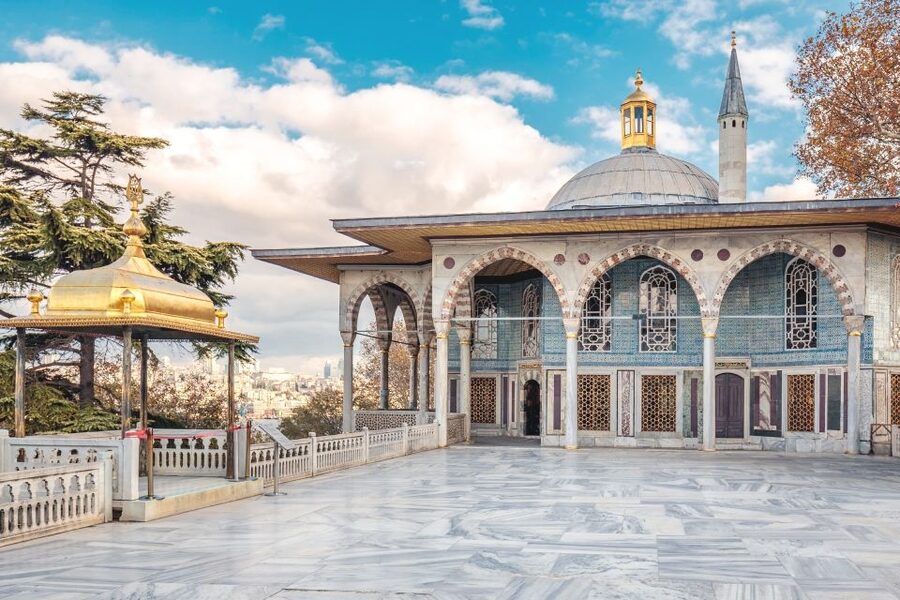 Istanbul: Old City Full-Day Tour with Lunch and Hotel Pickup - The Grand Bazaar, with shopping pressure included