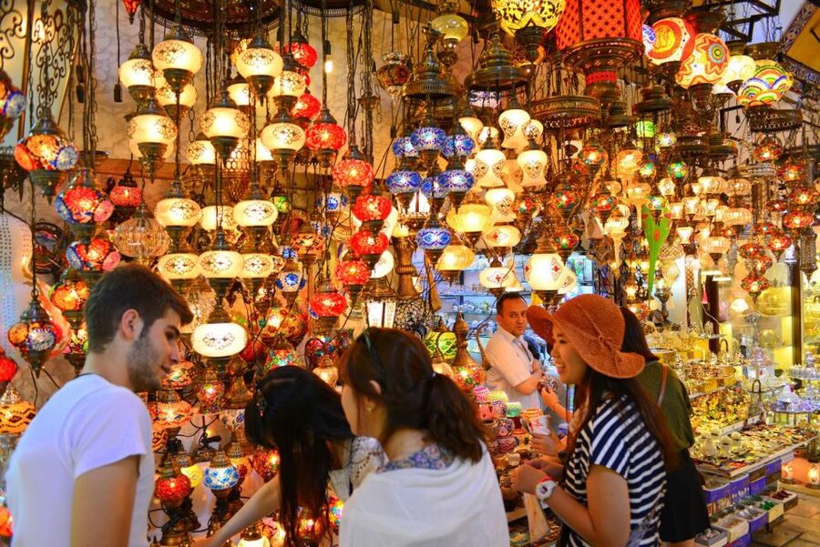 Istanbul: Old City Full-Day Tour with Lunch and Hotel Pickup - Sultans’ Tombs and a quieter Ottoman stop