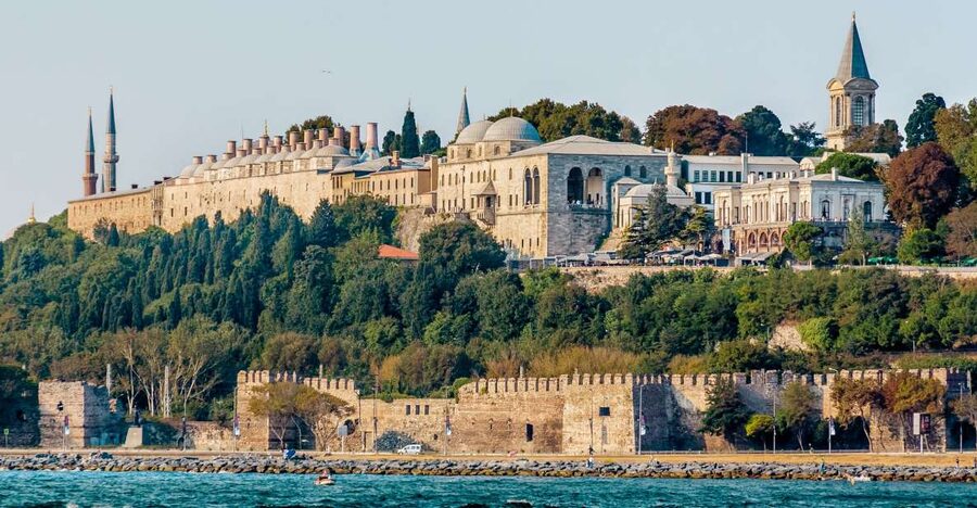Istanbul: Old City Full-Day Tour with Lunch and Hotel Pickup - The Hippodrome and the remains of imperial sport