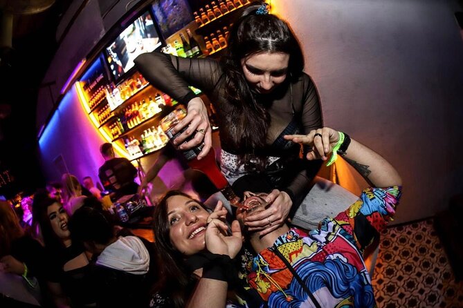 Istanbul Party Pub Crawl with Party Bus in Sultanahmet and Taksim - Practical details before you book