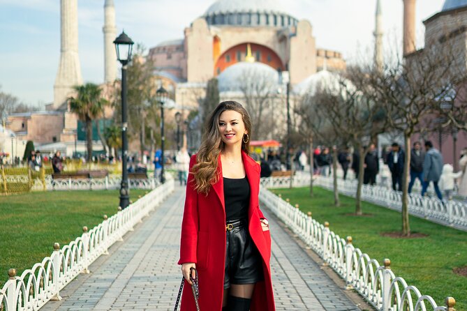 Istanbul Photoshoot at Top Spots - Posing, outfits, and the two-hour clock
