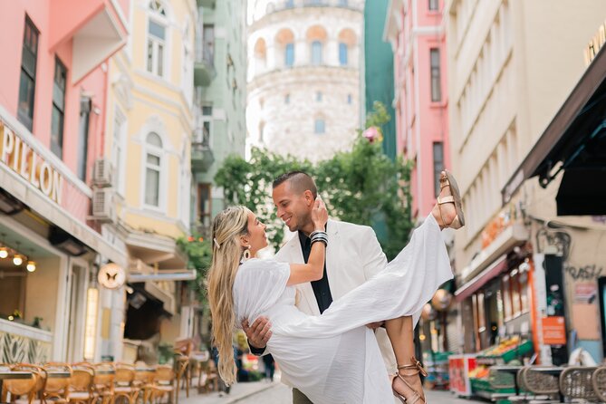 Istanbul Photoshoot at Top Spots - Meeting at the German Fountain in Sultanahmet