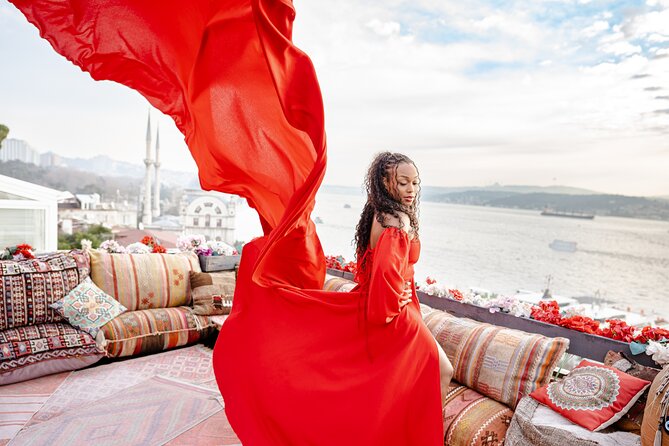 Istanbul Photoshoot tour with Local Photographer - Starting at Istiklal Caddesi and the Red Tram