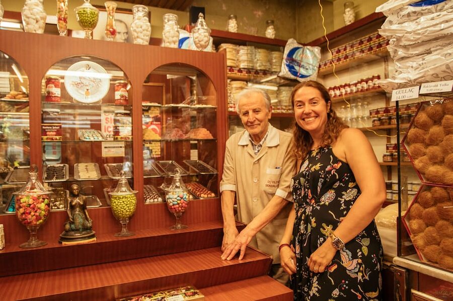 Istanbul: Private Guided Food Tour with 10 Tastings - The savory side: dürüm and local dishes