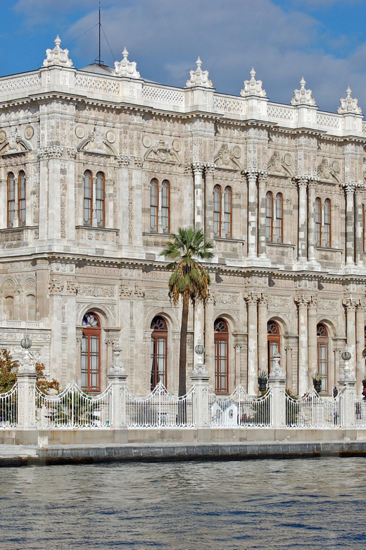 Istanbul: Private Old City Tour with Bosphorus Cruise - The Blue Mosque area and a practical closure warning