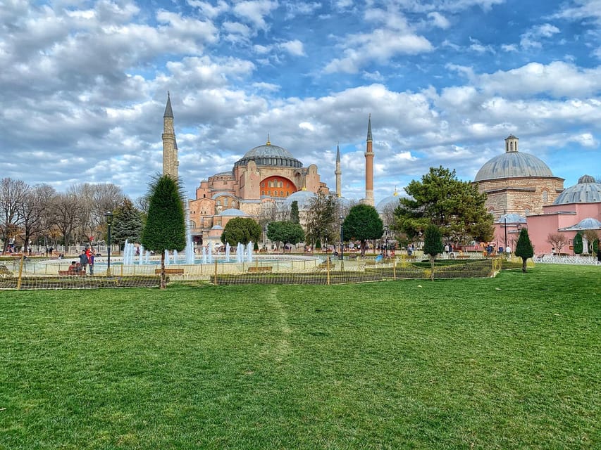 Istanbul: Private Old City Tour with Bosphorus Cruise - What the private guide adds
