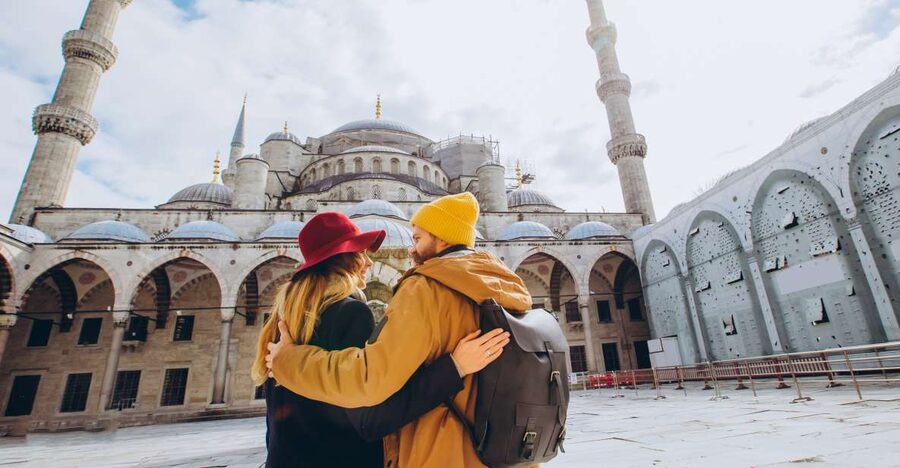 Istanbul: Private photoshoot at Hagia Sophia&Blue Mosque - Blue Mosque: a second setting with a different mood