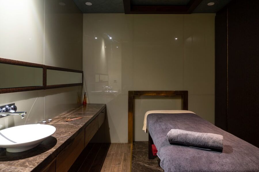 Istanbul: Private Turkish Bath, Massage, and Pool in Taksim - Sauna, steam room, and pool time