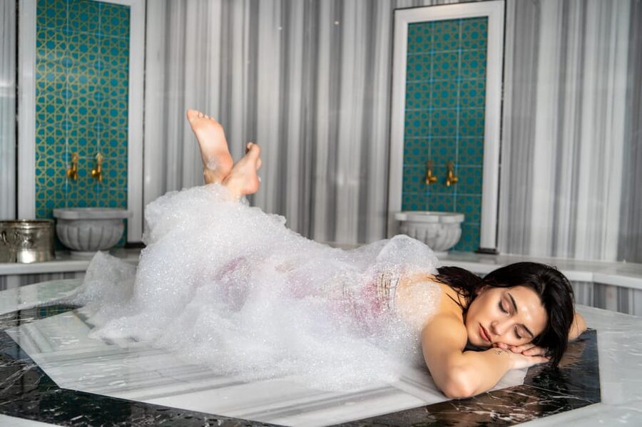 Istanbul: Public, Private or VIP Hammam & Spa in Old City - The kese scrub: the traditional heart of the visit