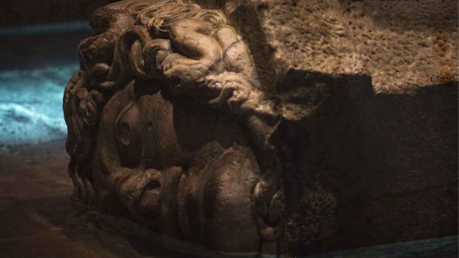 Istanbul's Iconic Duo: Hagia Sophia & Basilica Cistern - What the Guide Adds to the Experience