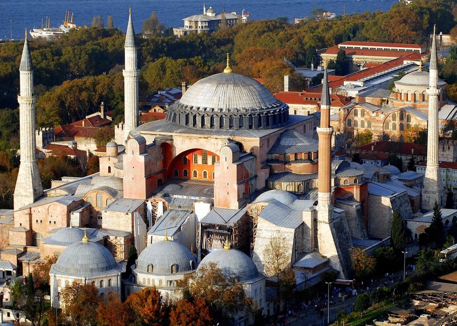 Istanbul: Secret Treasures Skip-The-Line Tour with Lunch - Guides, languages, and the value of a private group