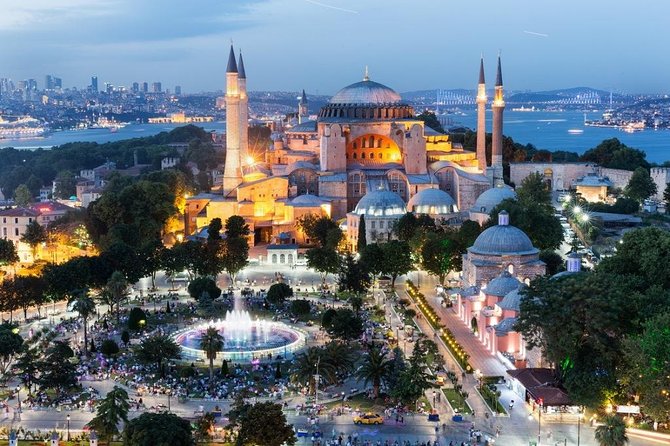 Istanbul Shore Excursion: Istanbul in One Day Sightseeing Tour - Grand Bazaar: atmosphere, shopping, and a real warning