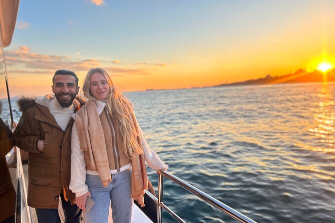 Istanbul Sunset Yacht Cruise on the Bosphorus with Transfers - Beylerbeyi Palace, Üsküdar, and the Maiden’s Tower