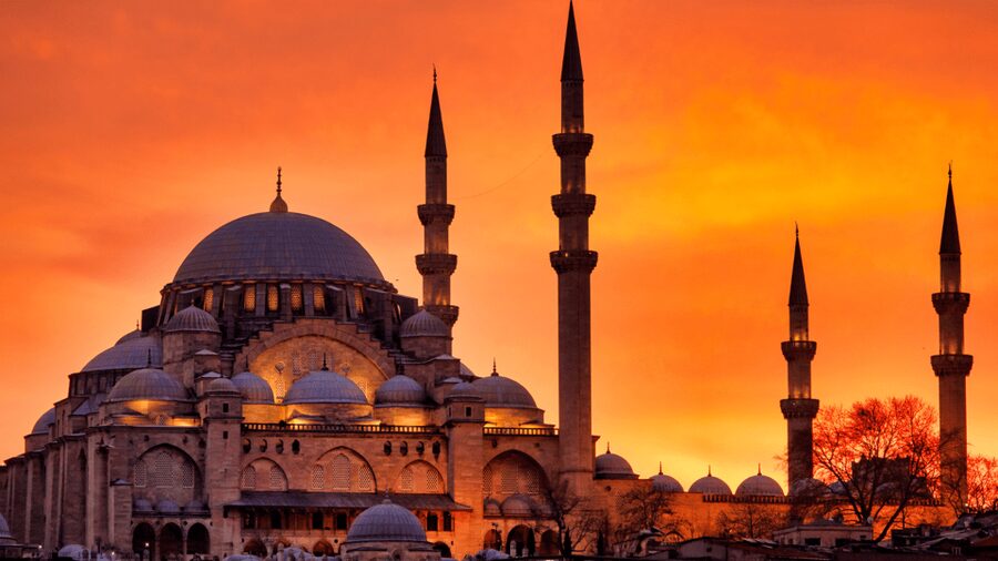 Istanbul: Top Museums Guided Pass - Timing, clothing, and practical limits