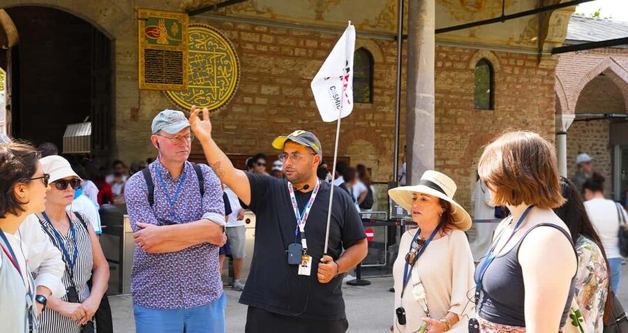 Istanbul: Topkapi and Harem Tour with Skip-the-Line Ticket - The Harem ticket and what it adds