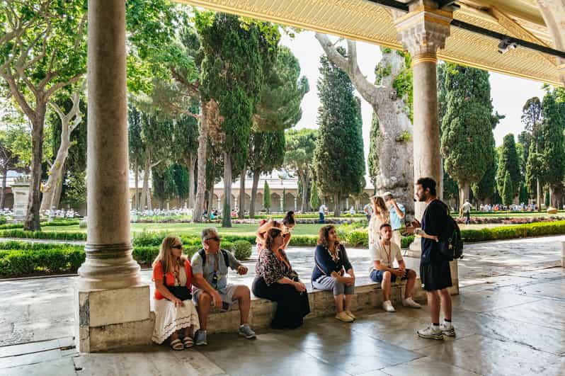 Istanbul: Topkapi Palace and Harem Guided Tour with Ticket - Meeting at Ersoy Bufe in Sultanahmet