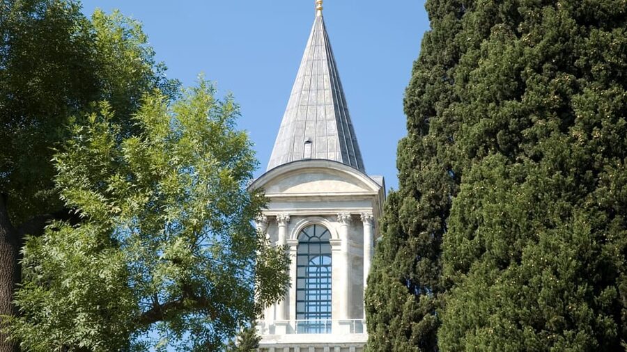 Istanbul: Topkapi Palace Guided Tour w/ Skip-the-Ticket-Line - Royal rooms, politics, and daily life