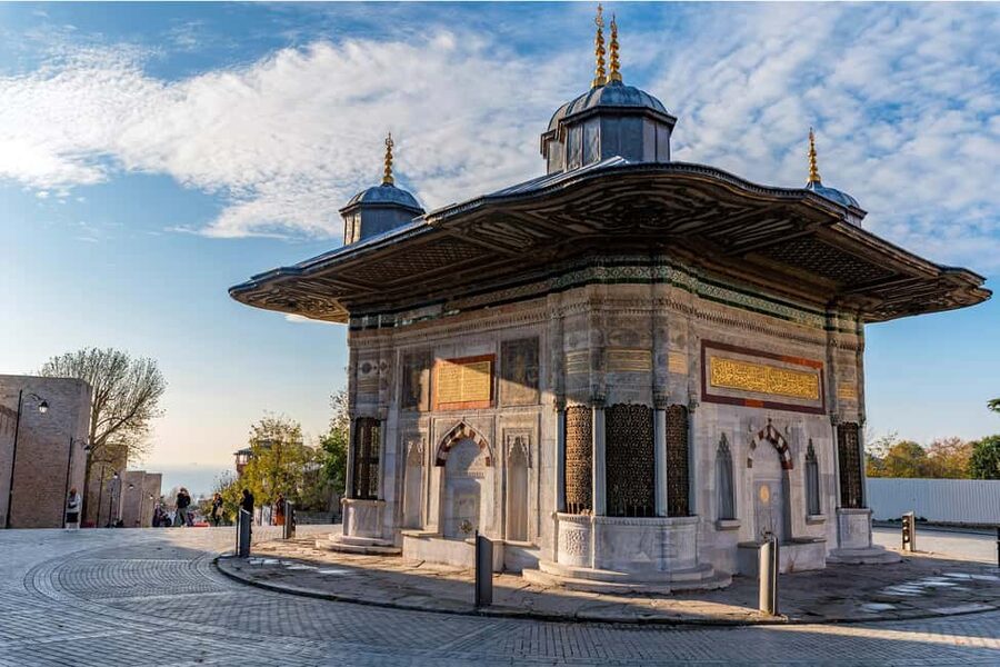 Istanbul: Topkapi Palace & Harem Museum Ticket & Audio Guide - Key points to know before booking