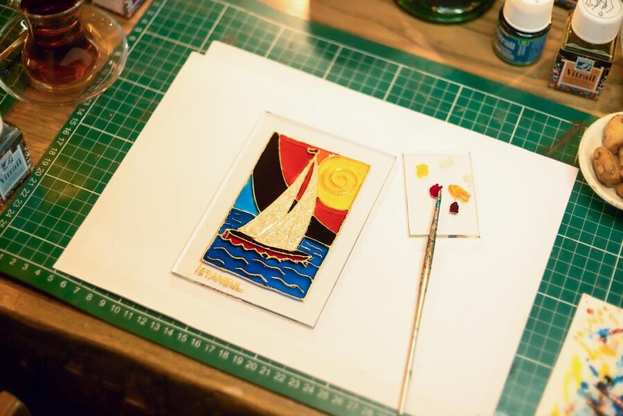 Istanbul: Traditional Stained Glass Painting Workshop - Framing your own souvenir