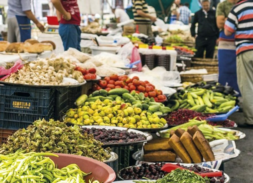Istanbul: Turkish Food Tour in Kadikoy Across the Bosphorus - The guides make the difference