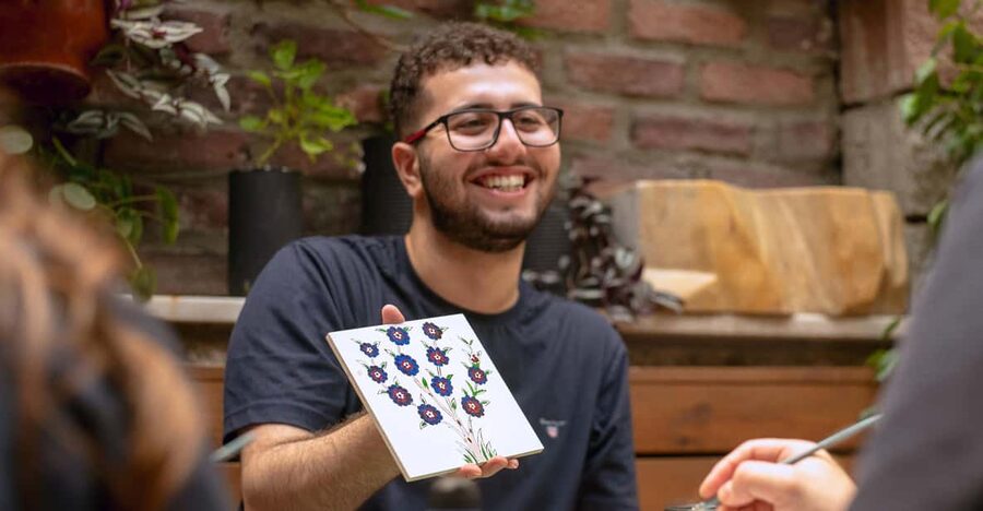 Istanbul: Turkish Tile Painting & Ceramic Workshop w/ Snacks - Why the refreshments matter