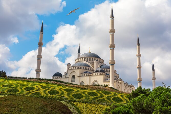 Istanbul Two Continents Tour By Bus And Bosphorus Cruise - Eyup Sultan Mosque brings a serious religious atmosphere