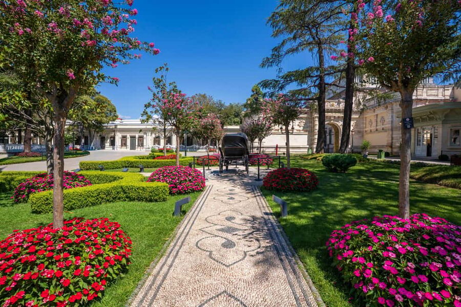 Istanbul: Yildiz Palace & Museum Skip the Ticket Line Entry - Entering at Valide Gate in Beşiktaş