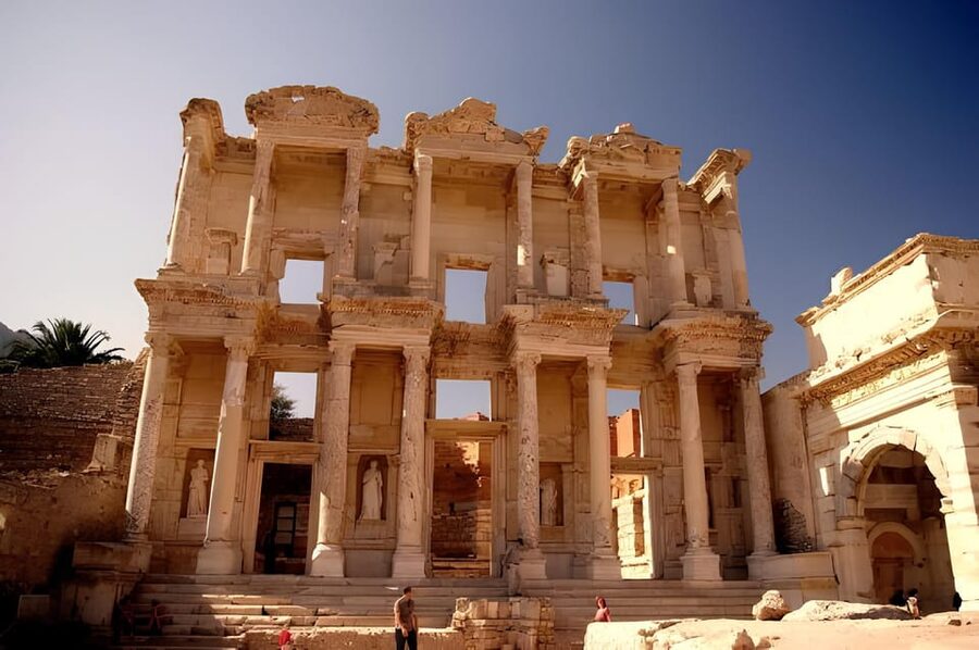 Izmir : Ephesus and Sirince Guided Tour - Selçuk lunch and the Ephesus Museum