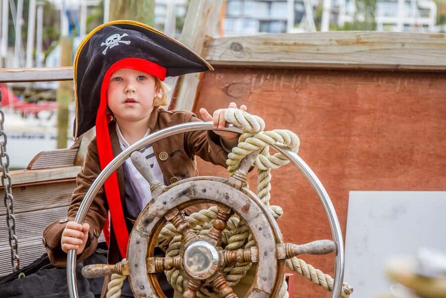 Kemer Full-Day Pirate Boat Trip with Lunch - Lunch on board: useful, simple, and not a barbecue feast