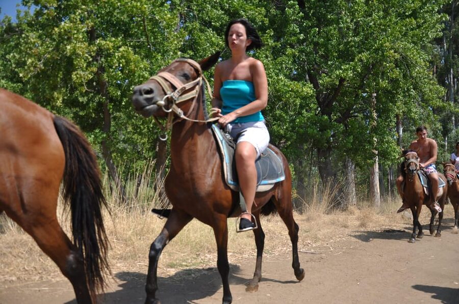 Kemer Horse Safari, pick up from Kiris, Beldibi, Goynuk - Horses, supervision, and comfort