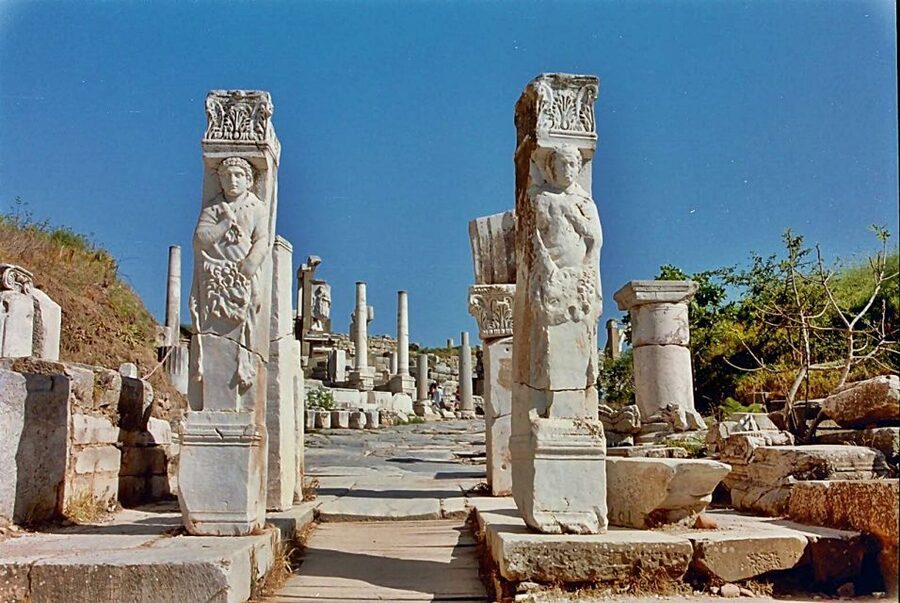 Kusadasi: Ephesus Small Group Tour - Transport, comfort, and walking demands