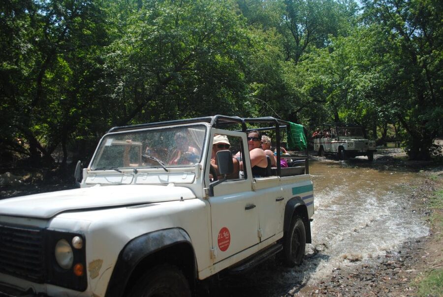 Kusadasi Jeep Safari w/ Lunch and Water Fight - Water fights at the park fountains