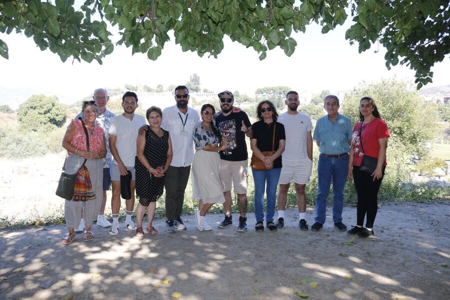Kusadasi or Selcuk: Full-Day Ephesus Tour with Lunch - Heat, walking, and the day’s pace
