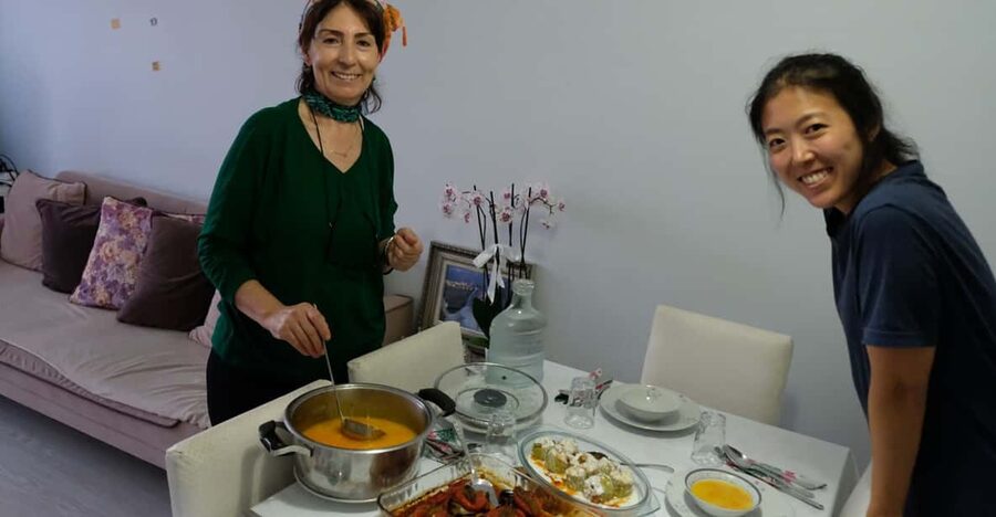 Learn Turkish Cuisine from a Local Mom - The first welcome: tea, snacks, and introductions