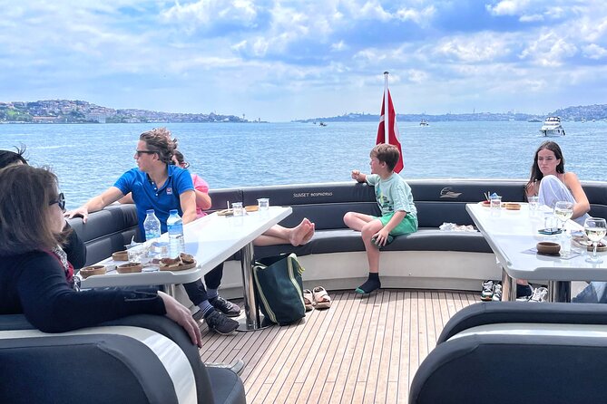Luxury Bosphorus Yacht Tour – Asian Side Stop & Exploration - Anadolu Hisarı and the Asian palaces