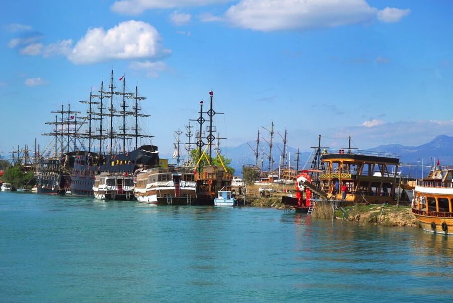 Manavgat Cruise & Grand Bazaar w/Lunch and Unlimited Drinks - From Alanya to the Manavgat River
